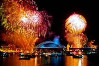 FW106 Fireworks, Sydney Harbour, New Years Eve
